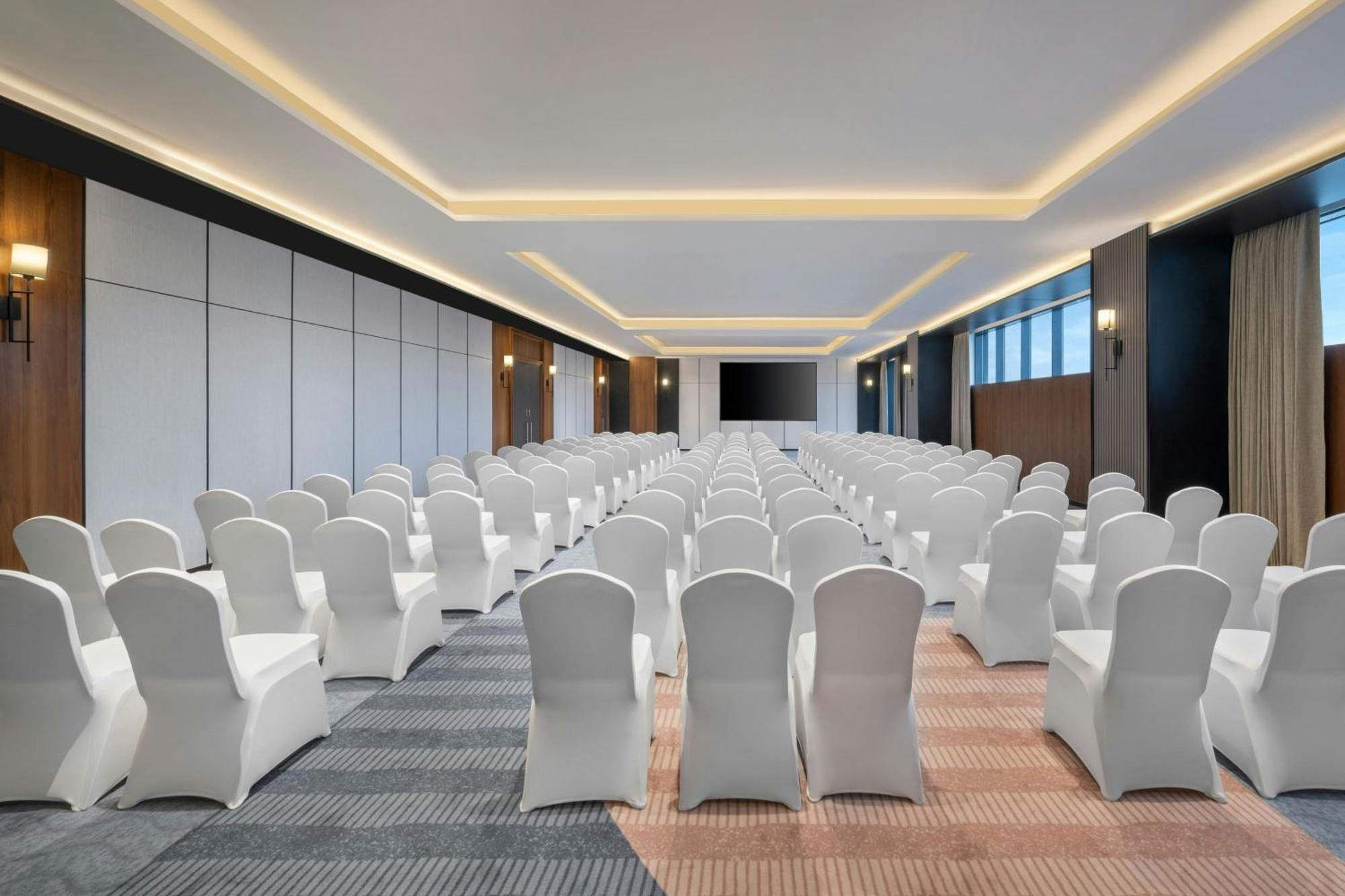 Four Points By Sheraton Chennai, Velachery Exterior photo