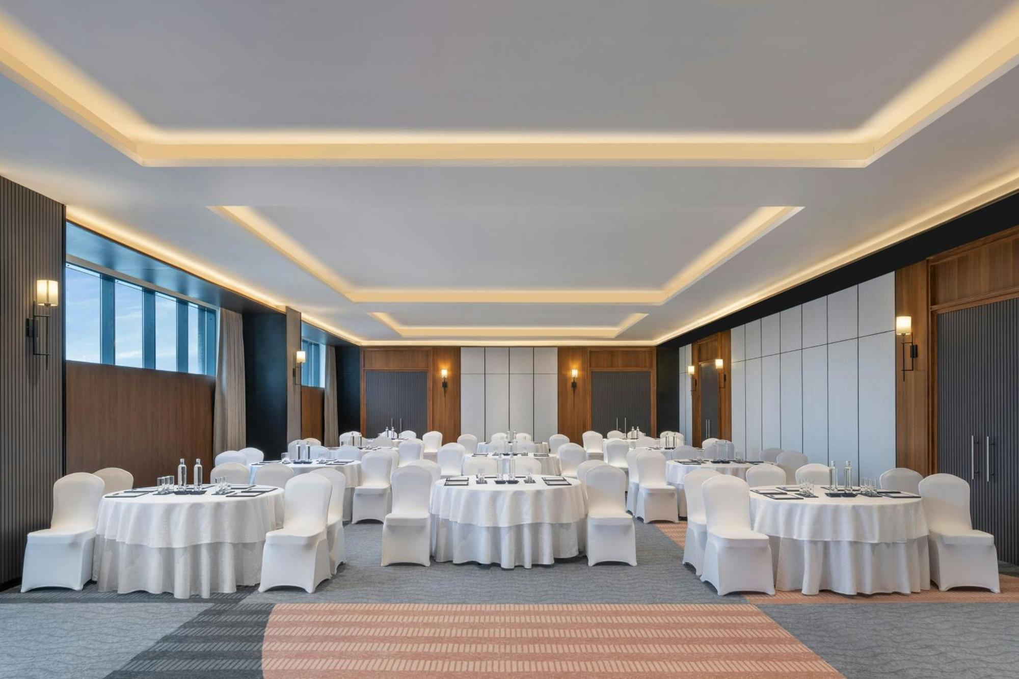 Four Points By Sheraton Chennai, Velachery Exterior photo